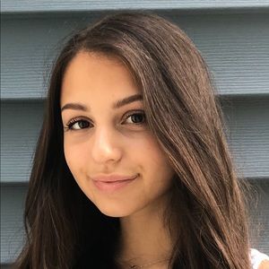 Meet your Posher, Alexandra